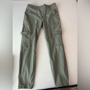 Cargo pants L light green only worn once.